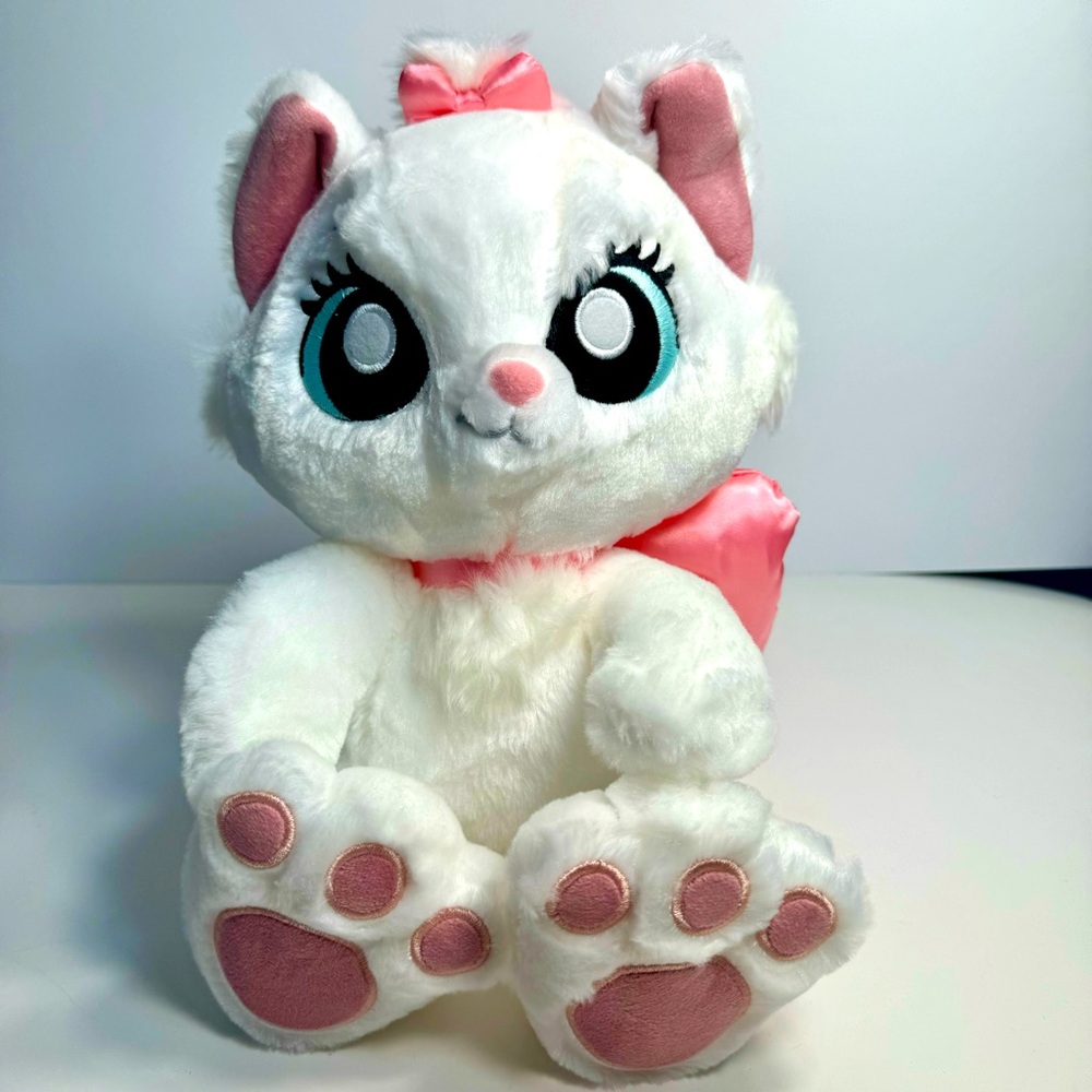 NWT. Disney Parks Aristocats Marie 10” Big Feet Paws Plush Stuffed animal cat